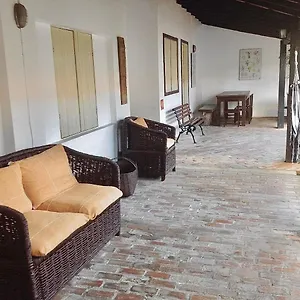  Quarto em Acomodações Particulares A 50 Metros Da Rua Pedras Brasil